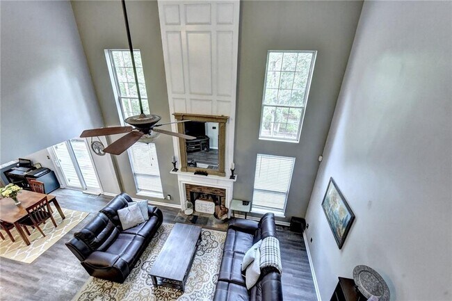 Building Photo - 3680 Oak Park Dr