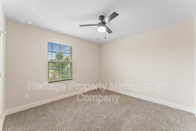 Building Photo - 1428 Redwood Crk