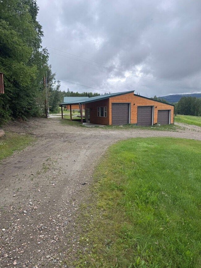 Building Photo - 6134 Chena Hot Springs Rd