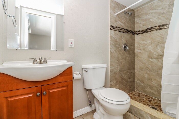 Building Photo - 1733 Ragland Ave