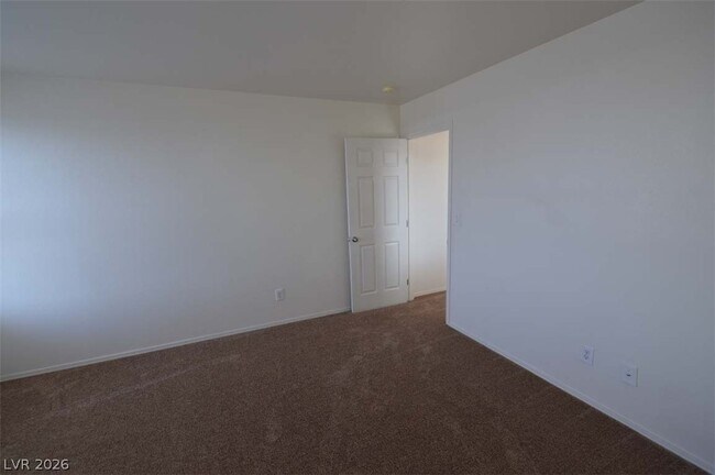 Building Photo - 6670 Tulip Falls Dr
