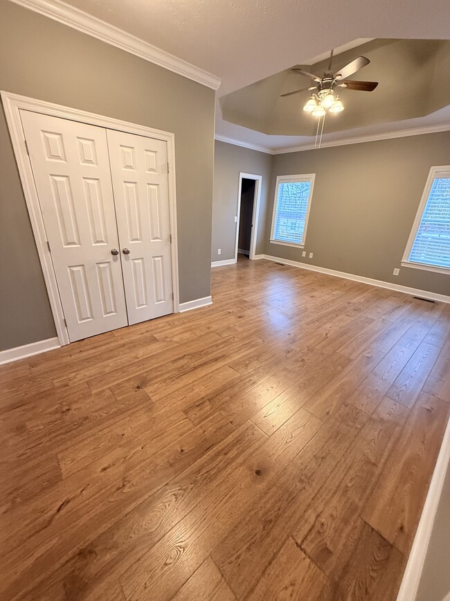 Building Photo - 129 Thoroughbred Way