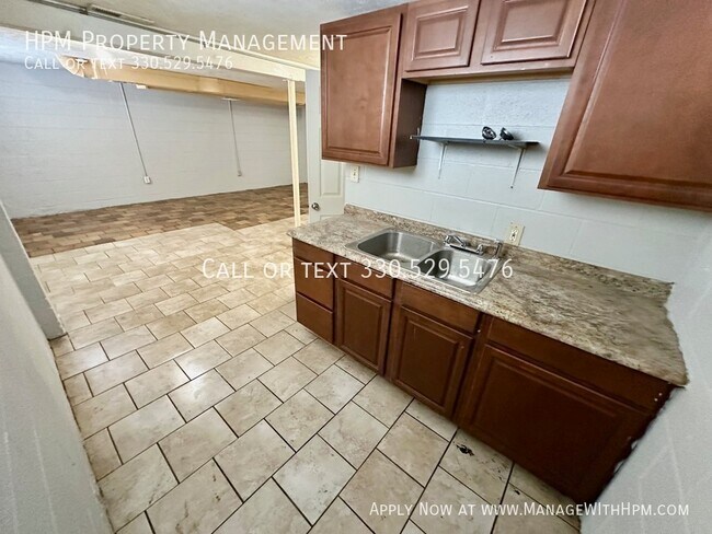 Building Photo - 1168 Tonawanda Ave