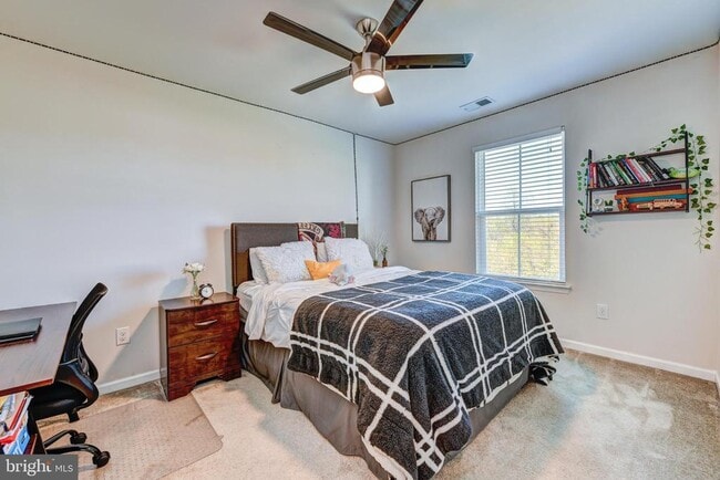 Building Photo - 157 Mulberry Dr
