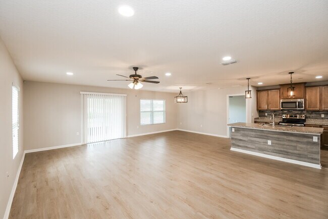 Building Photo - 3227 Canyon Falls Dr