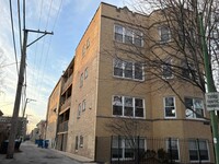 Building Photo - 6414 N Paulina St