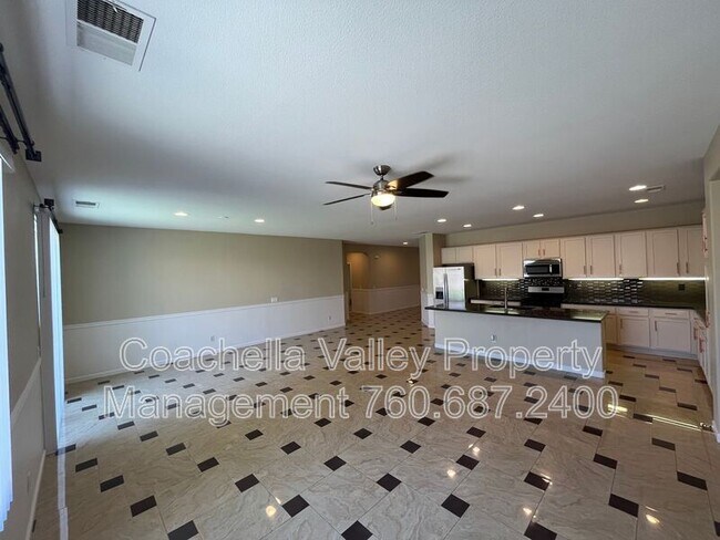 Building Photo - 49126 Pluma Roja Pl