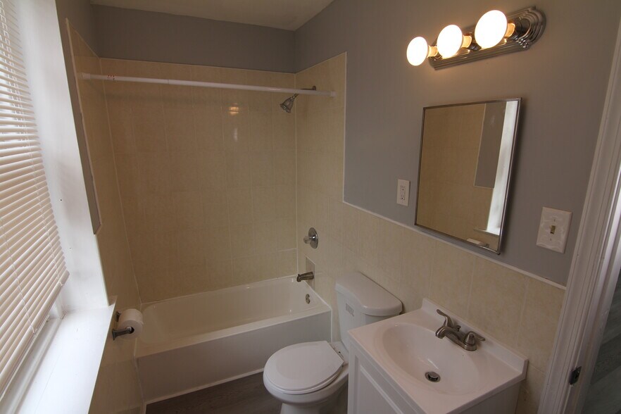 Building Photo - 1620 Foulkrod St