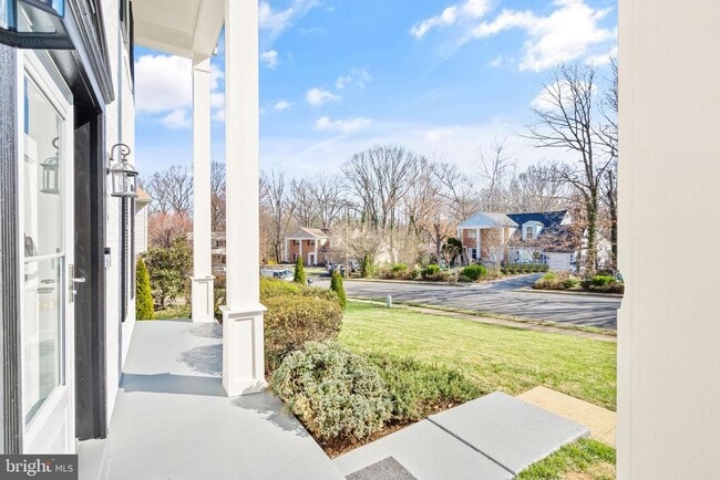 Building Photo - 9356 Birchwood Ct