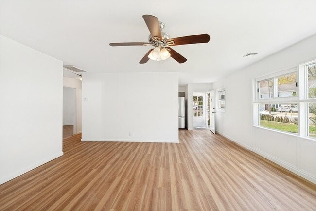 Building Photo - 191 Howard Ave