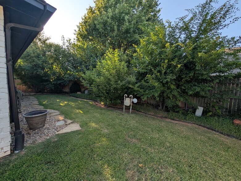 Rear garden - 8701 NW 116th St
