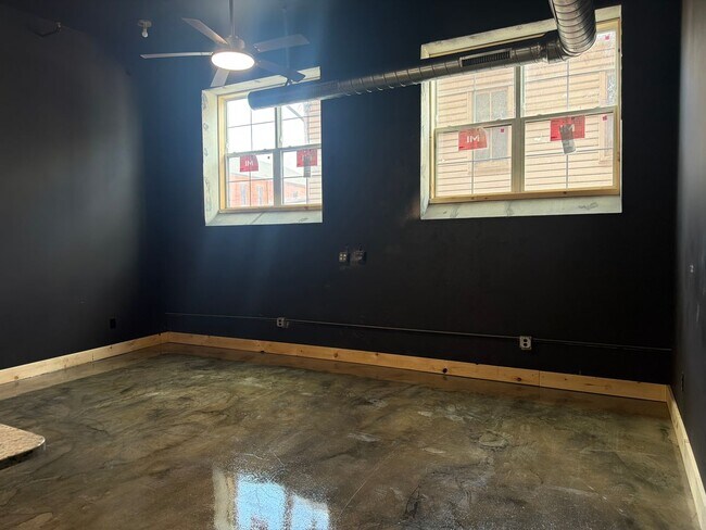 Building Photo - 2 bedroom/1 bathroom NEW LUXURY apartment in Red Lion, PA