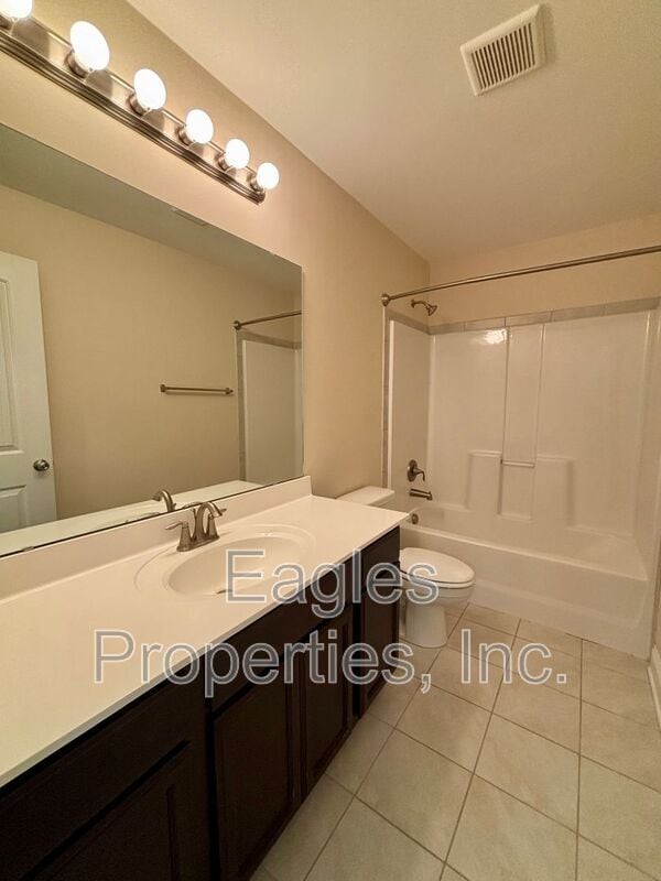 Building Photo - 114 Quail Hollow Dr