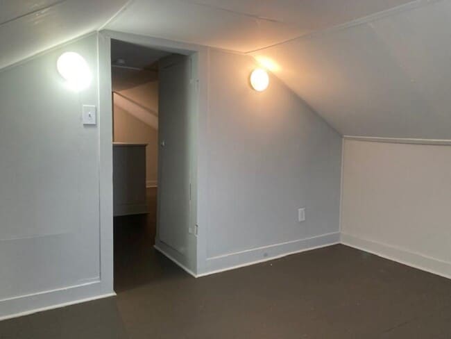 Building Photo - 3989 Spottswood Ave