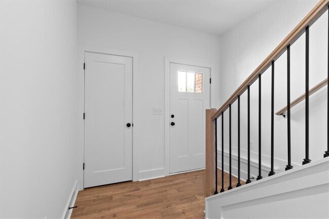 Building Photo - 3376 Macaiva Aly