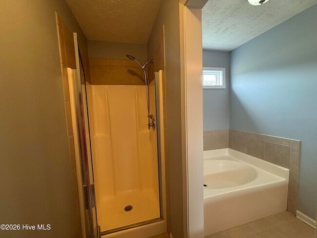 Building Photo - 376 Eastfield Dr