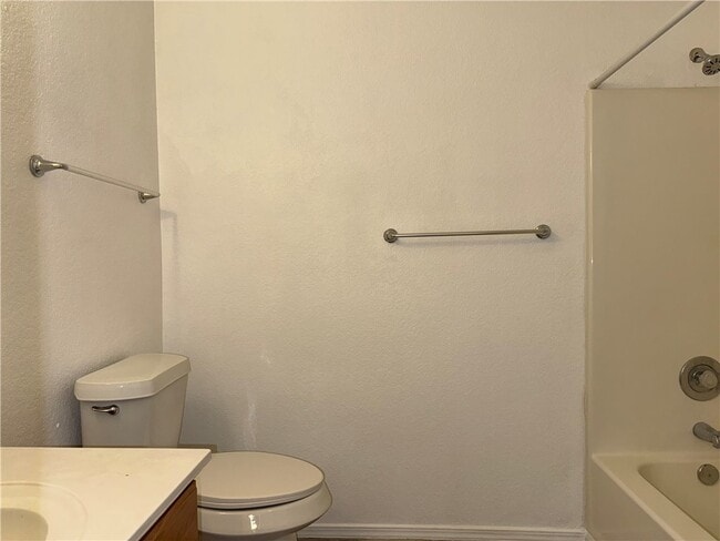 Building Photo - 807 Gemstone Ave