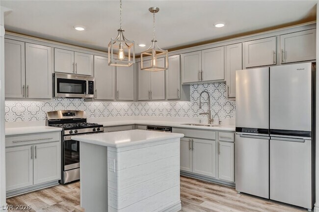 Building Photo - 305 Quail Dove Ave