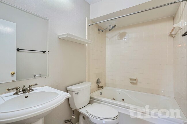 Building Photo - 1844 Mill Run Cir
