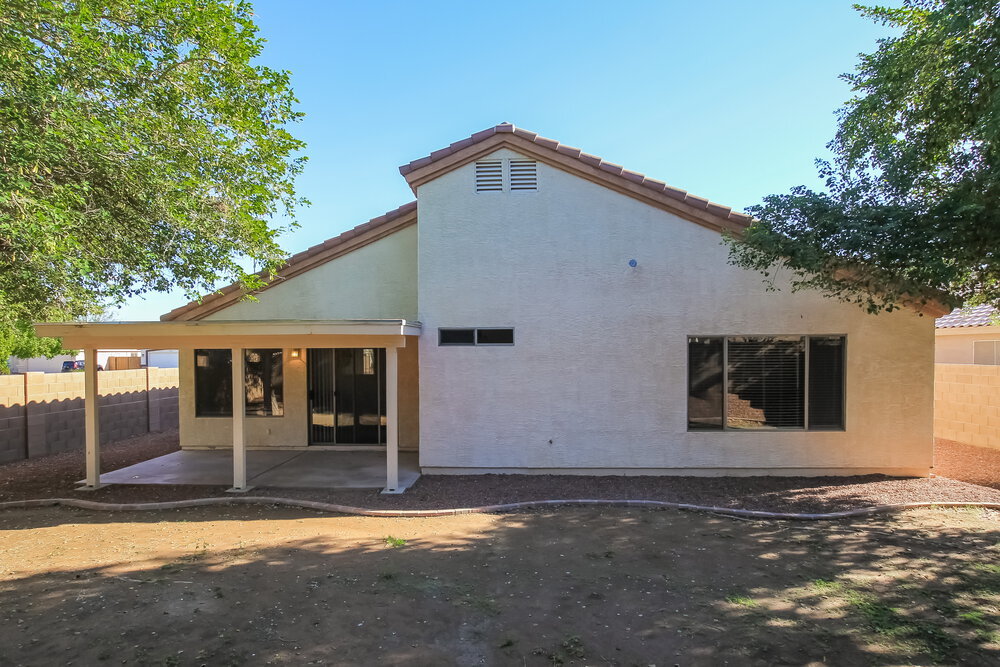 Building Photo - 8818 W Salter Dr