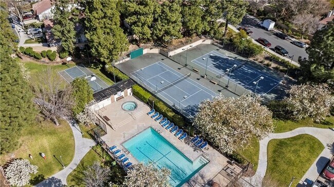 Building Photo - 15839 Ada St