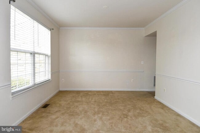 Building Photo - 3082 American Eagle Blvd