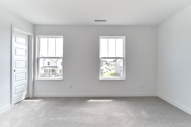 Building Photo - 422 Eisenhower St