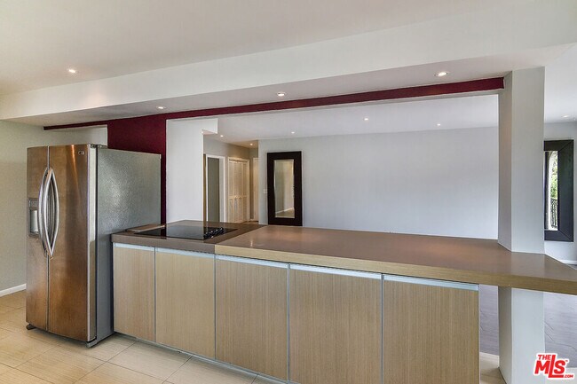 Building Photo - 11920 Dorothy St