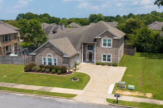 Building Photo - 1924 Wyngate Loop