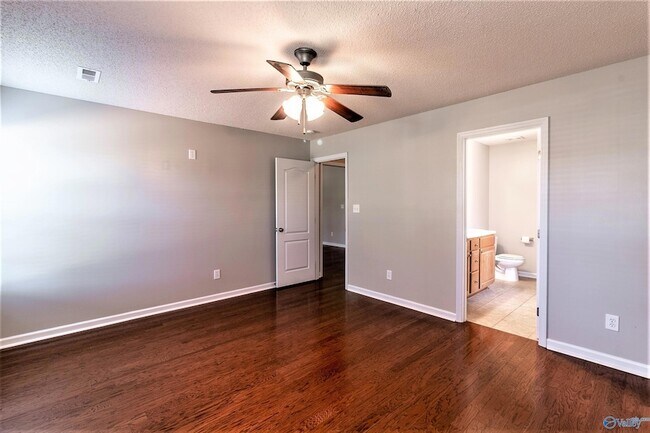 Building Photo - 111 NW Wittington Ln