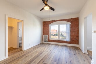 Interior Photo - Studios available in East Hollywood, Los Angeles