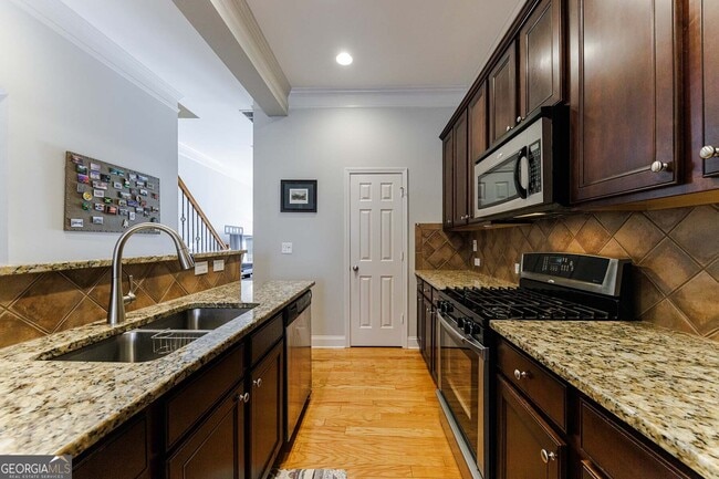 Building Photo - 2022 Cobblestone Cir NE