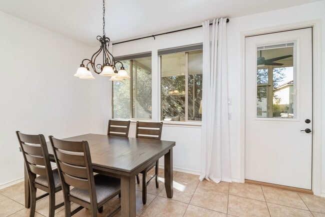 Building Photo - Home for Rent