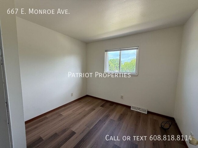 Building Photo - 667 E Monroe Ave