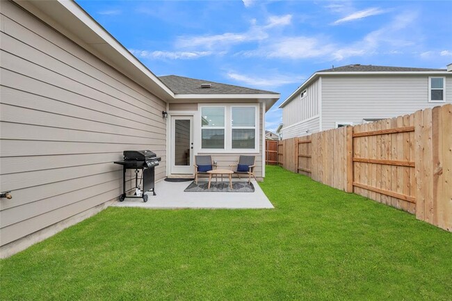 Building Photo - 2421 Amara Levi Ln