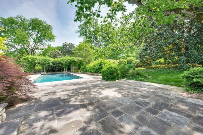 Building Photo - A timeless Cape Cod-style estate!
