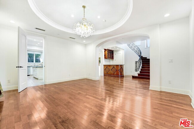 Building Photo - 219 S Willaman Dr