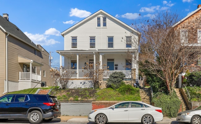 Building Photo - Stunning & Spacious 3 Bed/2 Bath Hampden Home - Fenced Backyard!