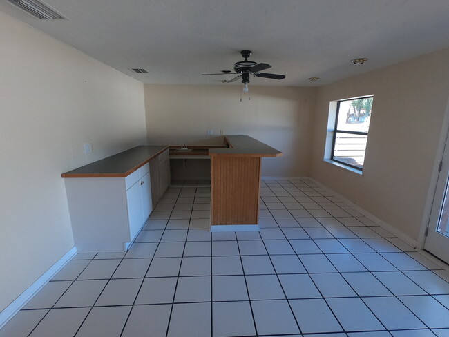 Building Photo - 4063 Prescott St
