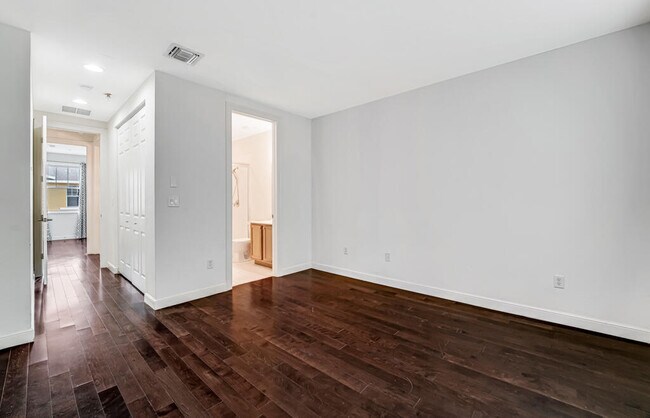 Building Photo - 1727 San Benito Way