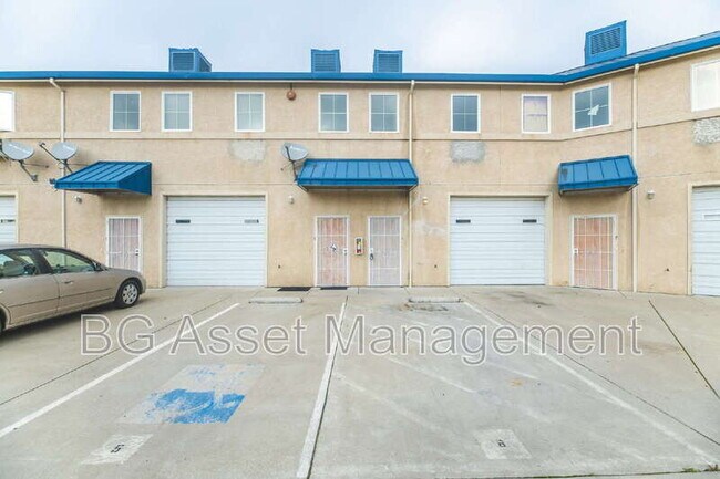 Building Photo - 701 San Pablo Ave