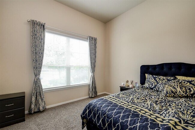 Building Photo - 13815 Wixford Trail