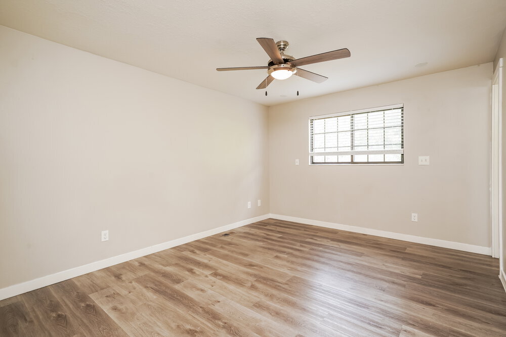 Building Photo - 149 N 400 W