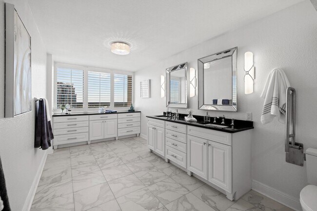 Building Photo - 3301 Bayshore Blvd