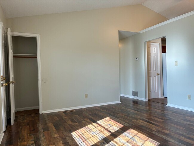 Building Photo - 1331 AmandaJo Drive
