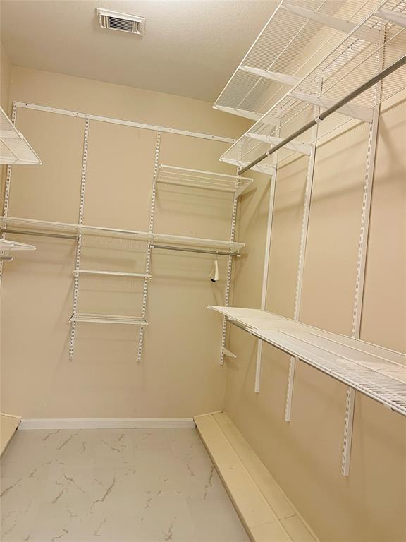 Building Photo - 1513 Cherokee Run