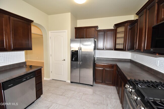 Building Photo - 14325 Navajo Point Dr
