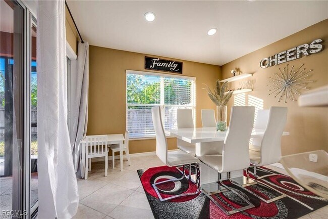 Building Photo - 9036 Henry Rd