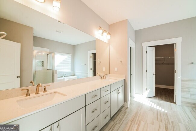 Building Photo - 2501 Kolb Manor Cir SW