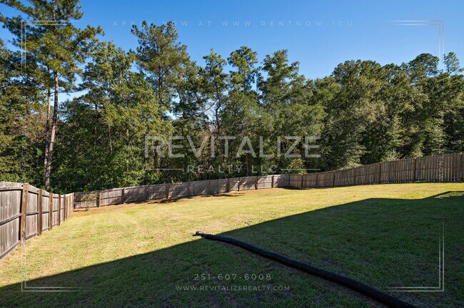 Building Photo - Beautiful 2-Story 5 BD 3 BA House in Spani...